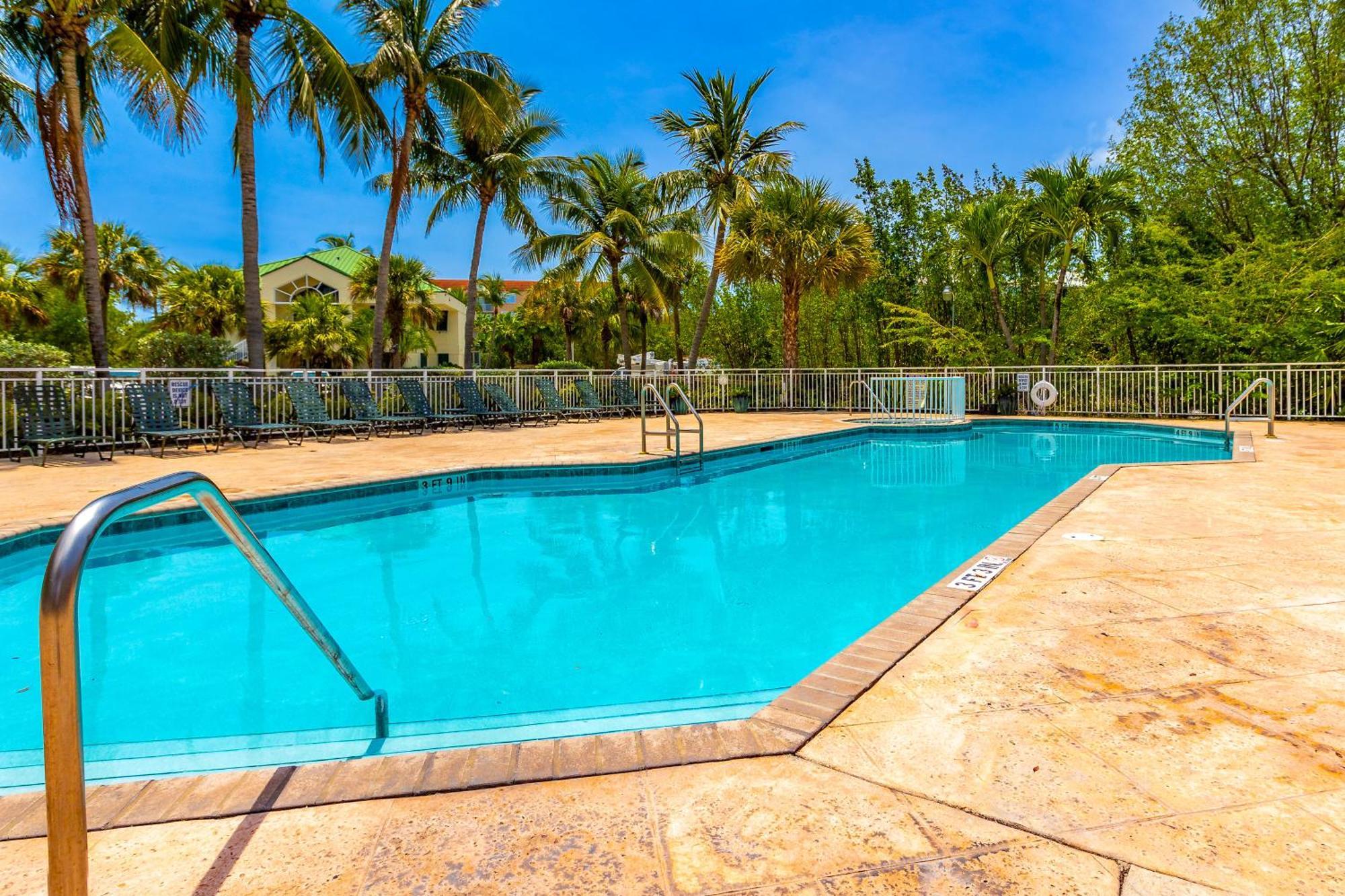 Sunrise Suites Big Kahuna Suite #202 Key West Chambre photo